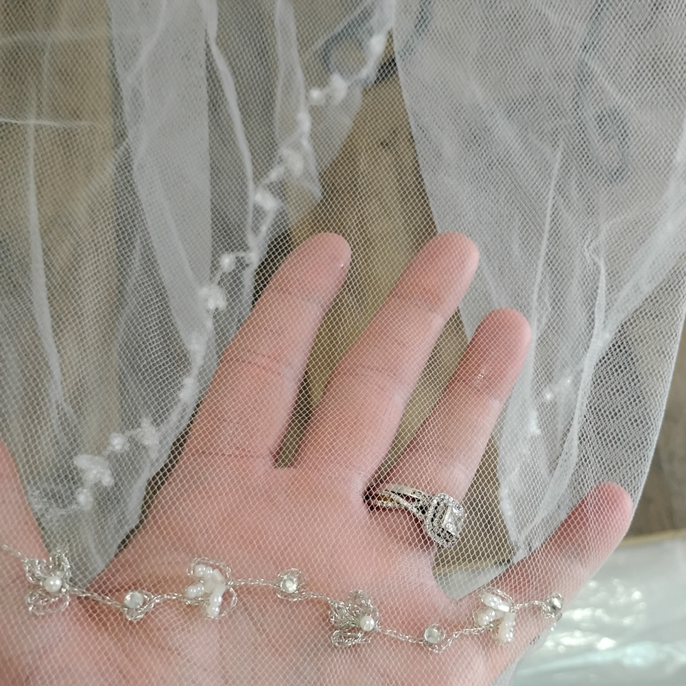 Elegant Ivory Bridal Veil with Pearl And Swarovski Crystal Accents